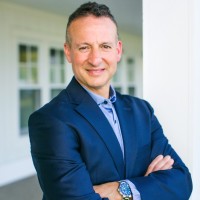 Frank Deluca, Aia