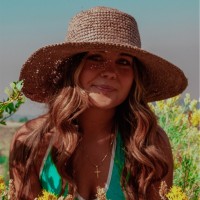 Caitlin Scott