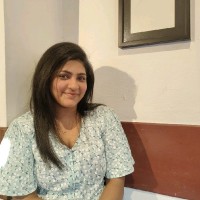 Lia Paul