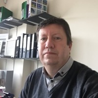 Wayne Irvine