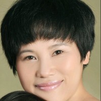 易女士