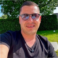 Robert Toba