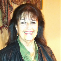 Linda Searles