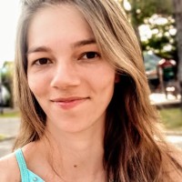 Aline Weber Guimarães