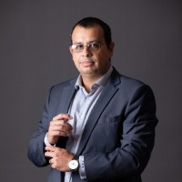 Oscar Loza 罗浩思