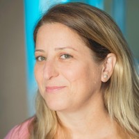 Einat Elazar
