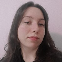 Giulia E. Pereira