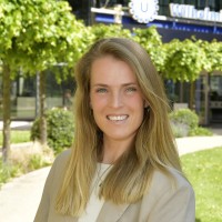 Justine Van Der Beek