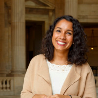 Sara T.