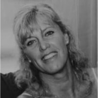 Deidre Szemerei