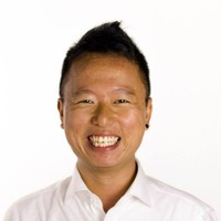Jue Ming Low