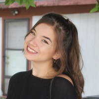 Lora Tzolova