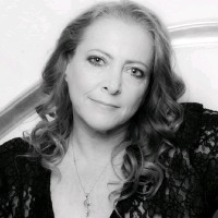 Lisa Little