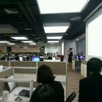 黄先生东