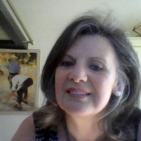 Linda Robertson