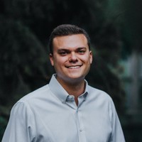 Zach R.