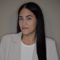 Riezza Lara