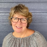 Donna Kenealy