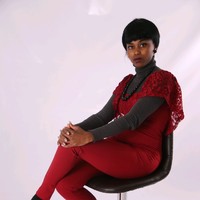 Debra Mlondleni
