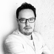 Héctor Segura