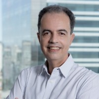 Marcelo Flores
