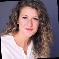 Emilia Hodges, Phr