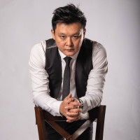 Yevgeniy KHVAN