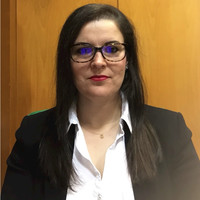 Inés Reyes Lusquiños