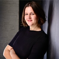Dr. Julia Steiner