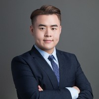 Tom Shiqi Zhou
