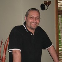 Dion Hull