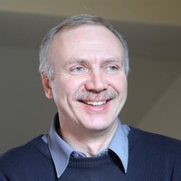 Михаил Суханов