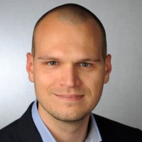 Dr. Jonas Bals