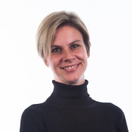 Kim Bouwer