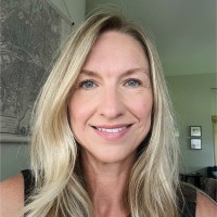 Traci Laurie