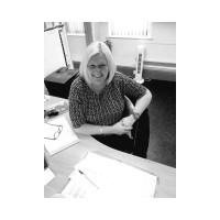 Vicki Lang