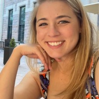 Laura Peters