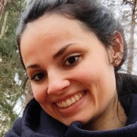 Joelle V.