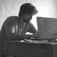 Túlio Navarro