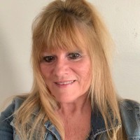 Deb Volz