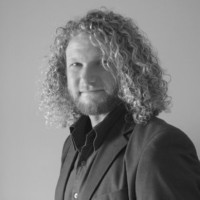 Christopher Moore, Aia, Nzrab