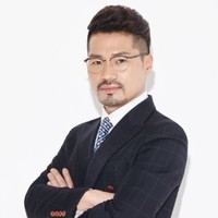박선욱