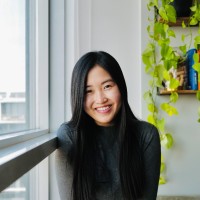 Julia Dong