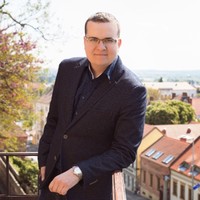 Péter Lakner