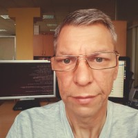 Олег Згутницкий