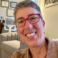 Suzan White, Do