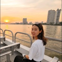 Huyền Leona