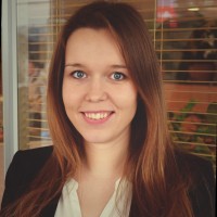 Dóra Fehér