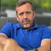 Dr. Alexander Krah