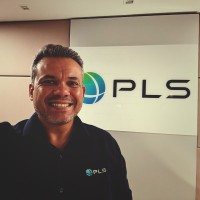 Charles Simão